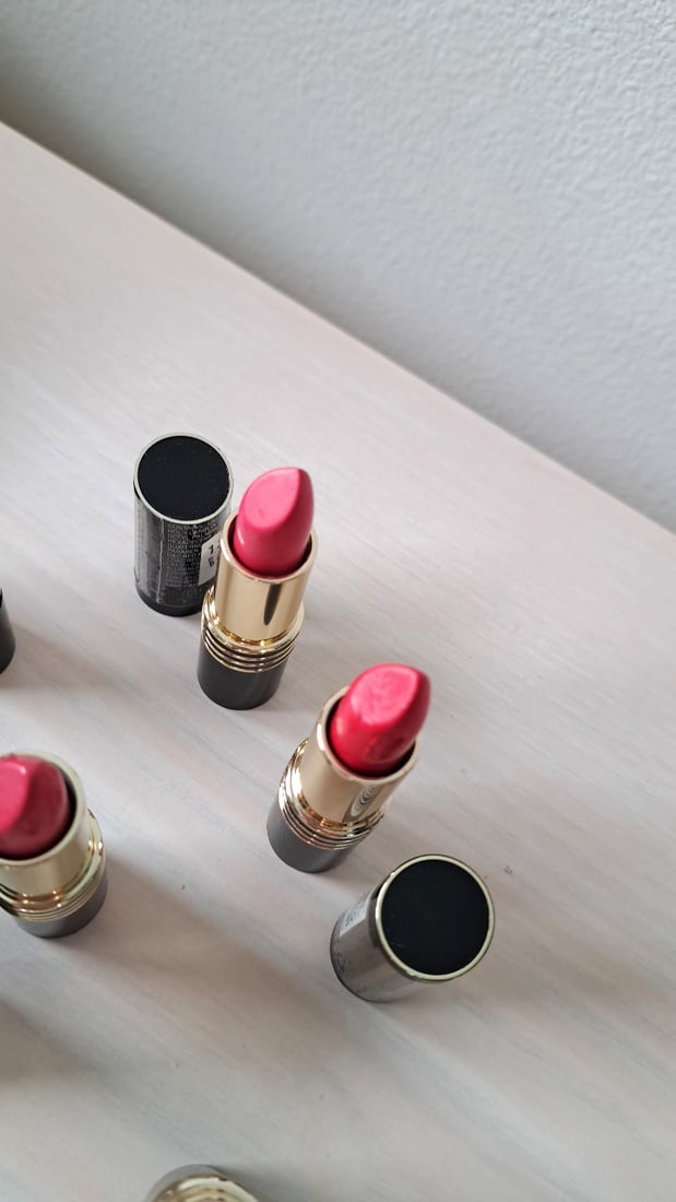 6 Revlon Super Lustrous Lipsticks - Pinkred Shades Incl. Fire Ice, Persian Melon Nos - 7