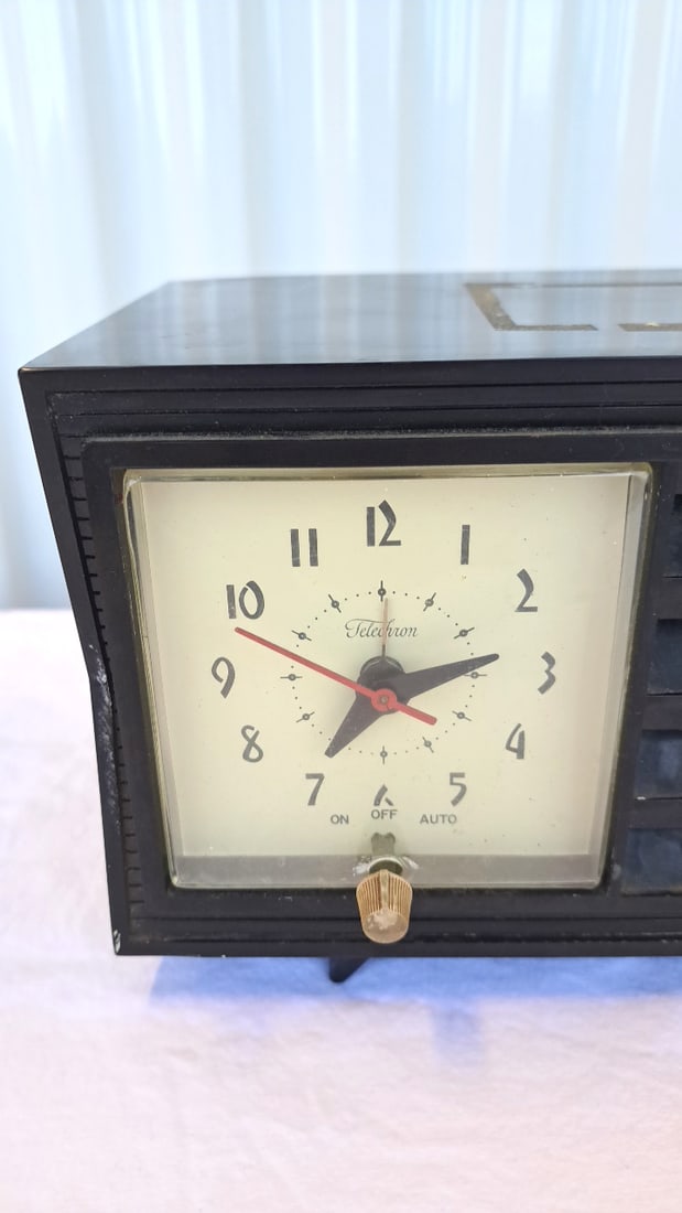 Admiral Telechron Clock Radio Black Bakelite Chassis 4m2a - 2
