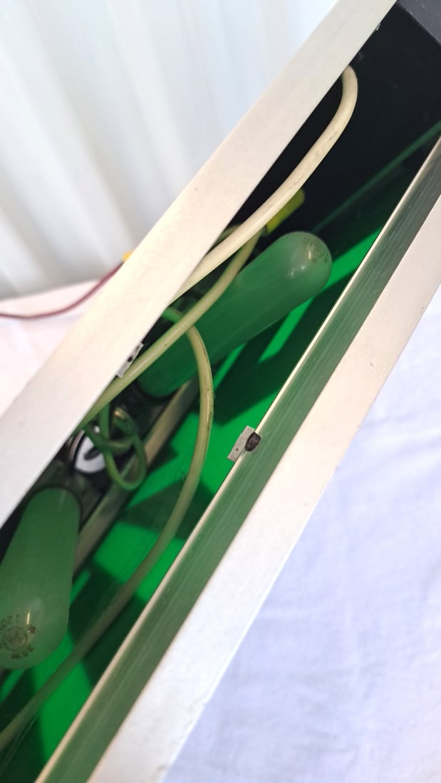Double-sided Green Exit Sign With Directional Arrows And Metal Frame - 7