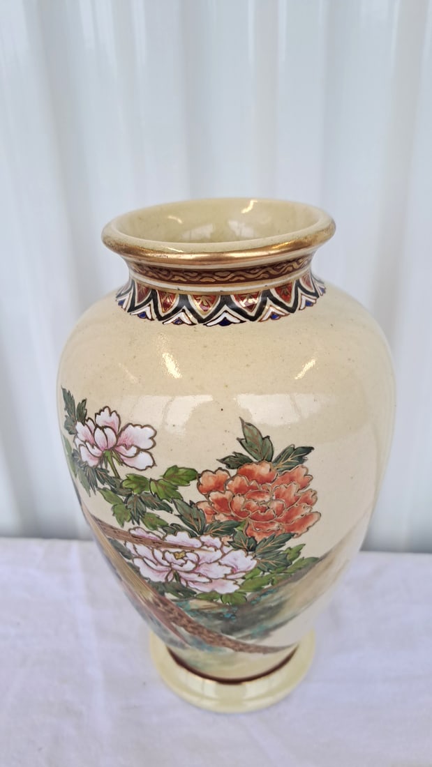 Hand Painted Ceramic Vase With Pheasant Bird And Floral Decoration Signed - 4