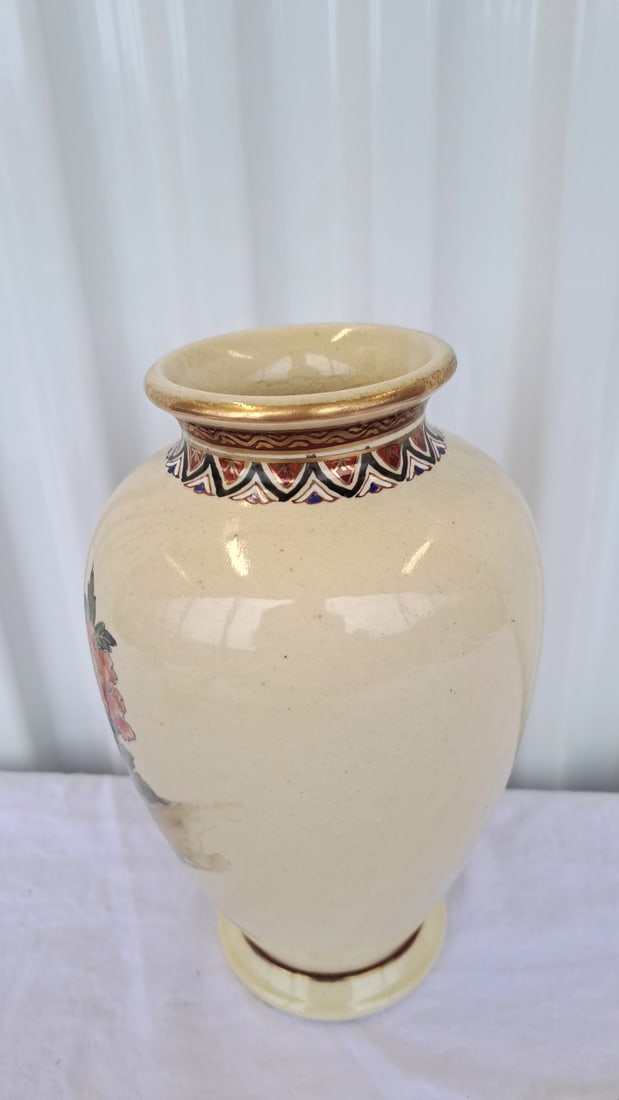 Hand Painted Ceramic Vase With Pheasant Bird And Floral Decoration Signed - 5