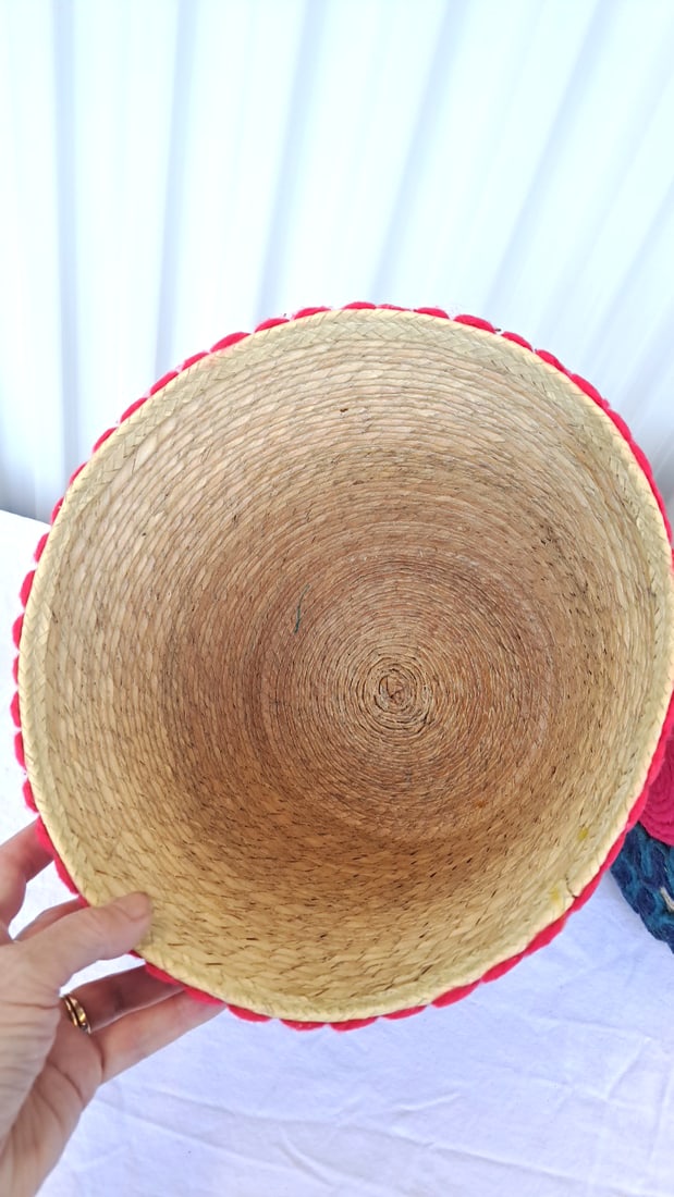 2 Woven Straw Baskets With Colorful Floral Yarn Applique - 6