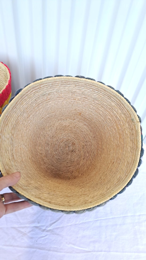2 Woven Straw Baskets With Colorful Floral Yarn Applique - 7