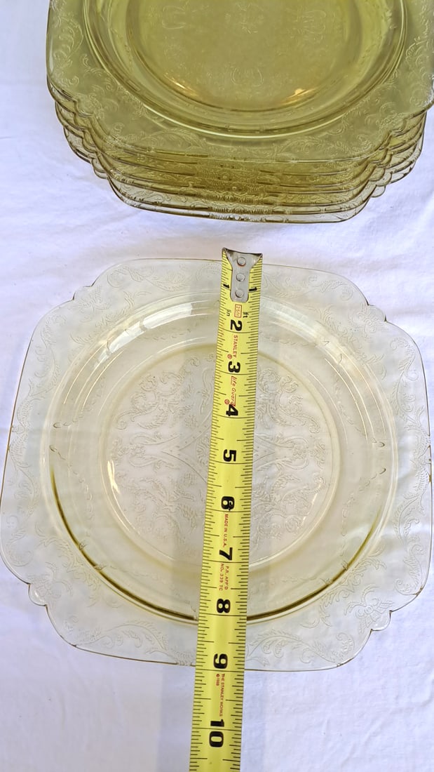 8 Amber Madrid Depression Glass Dinner Plates 9in - 4