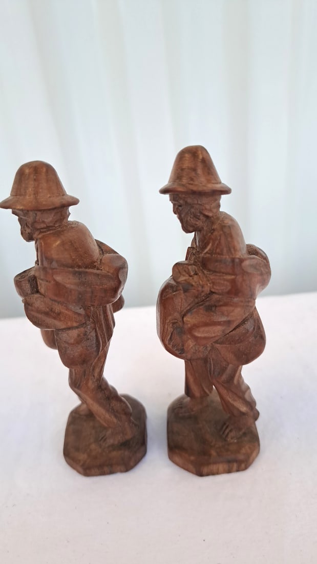Pair Of Carved Wood Peasant Figurines - 5