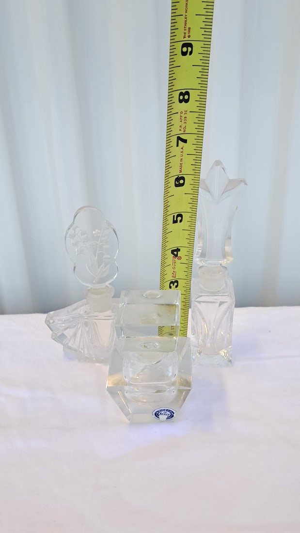 3 Crystal Perfume Bottles Inc Irice - 2