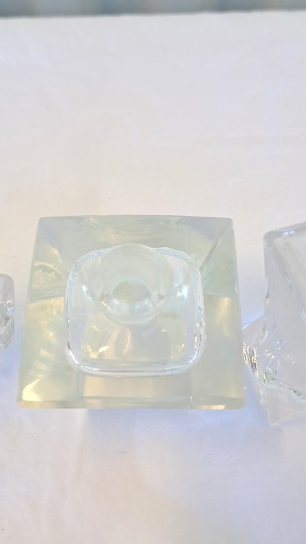 3 Crystal Perfume Bottles Inc Irice - 8