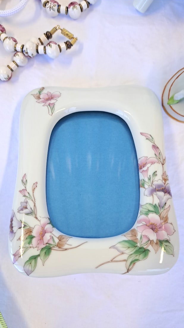 Porcelain Vanity Lot Dresden Lace Dancer, Floral Picture Frame,, Beads, Love Is Kind Ring Dish - 10