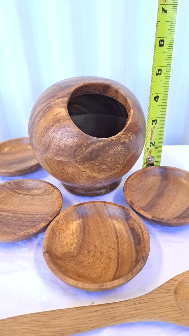 Carved Wooden Spherical Serving Bowl Set With 4 Small Dishes And Spoon - 3