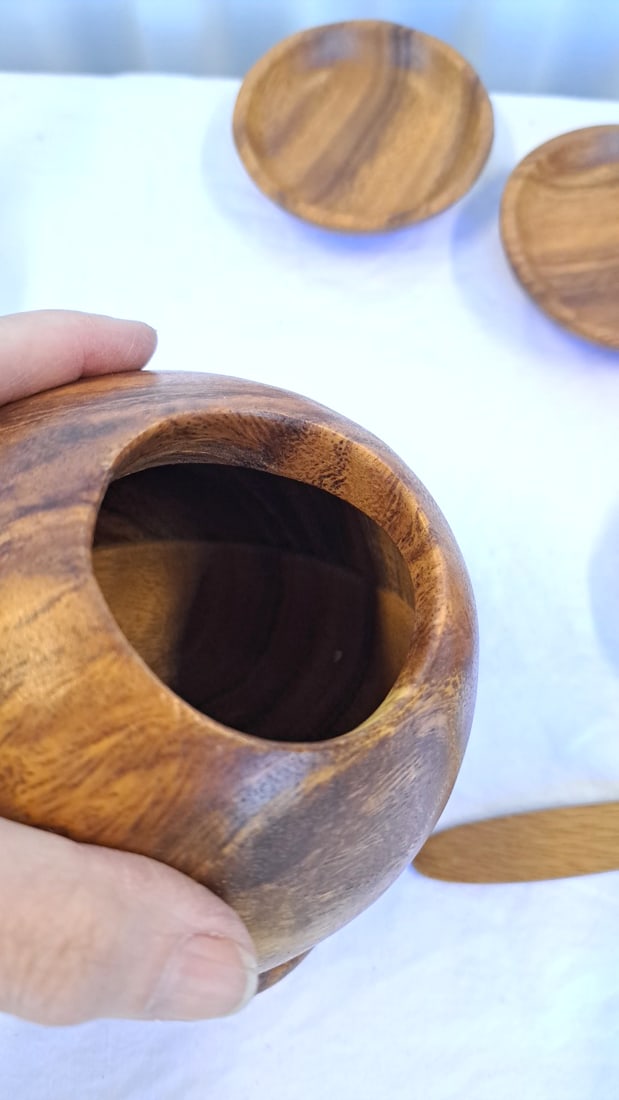 Carved Wooden Spherical Serving Bowl Set With 4 Small Dishes And Spoon - 5