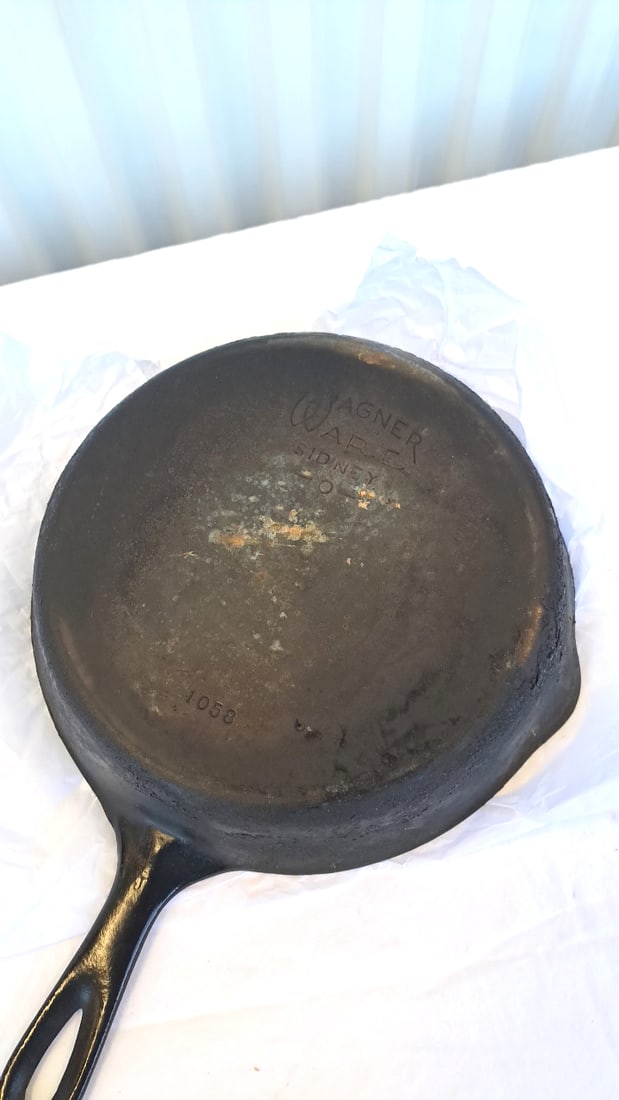 Wagner Ware Sidney 0 Cast Iron 8 Inch Skillet Double Lip - 9