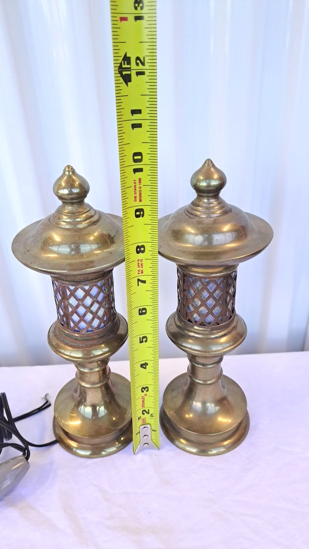Pair Of Brass Lantern-style Electric Table Lamps With Lattice Glass Shades - 2