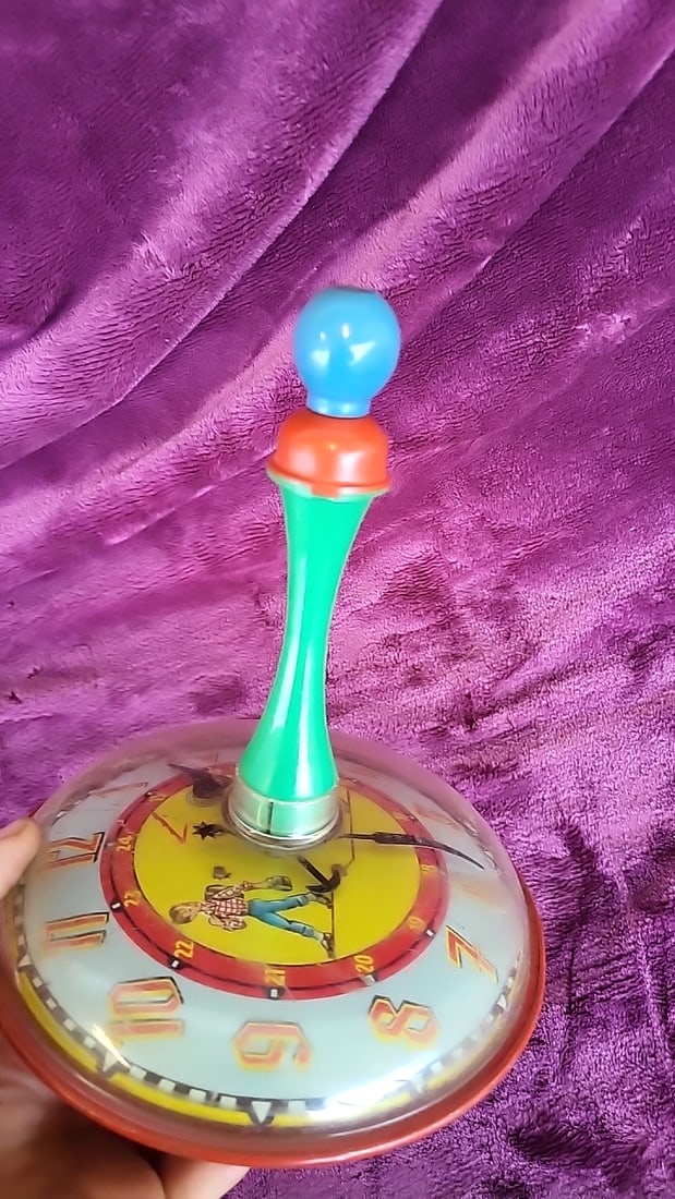 Tin Litho Clock Face Spinning Top Toy With Green Handle And Red Base - 3