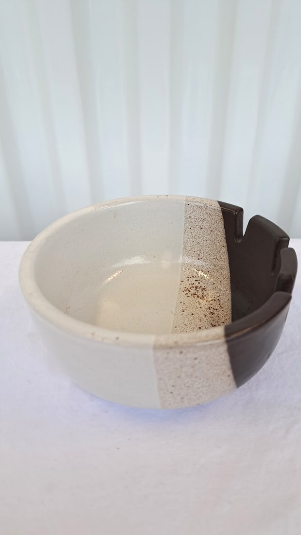 Heath Pottery Cream Speckled Ceramic Round Ashtray Bowl - 3