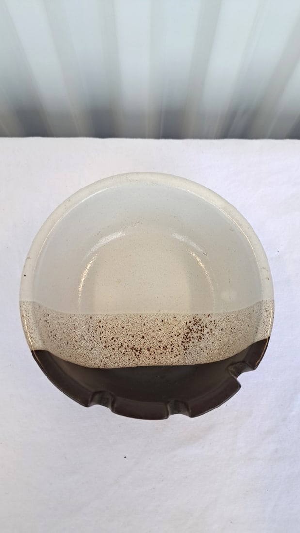 Heath Pottery Cream Speckled Ceramic Round Ashtray Bowl - 6