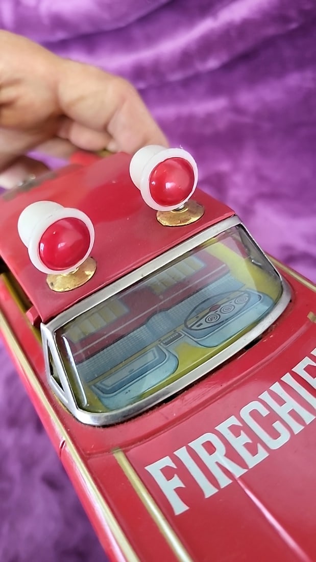 Red Tin Litho Firechief Fire Chief Toy Car With Roof Sirens, 12 In - 4
