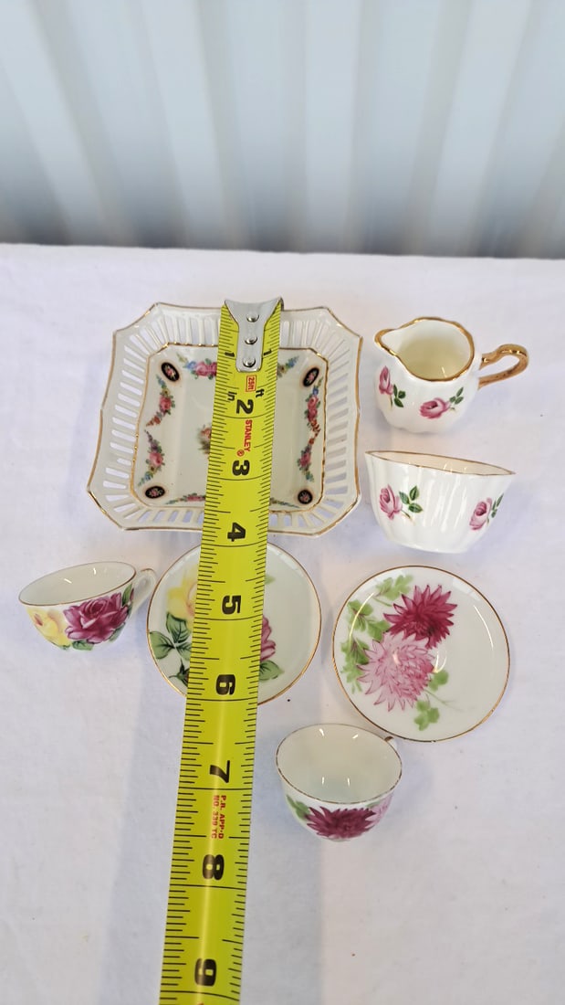Miniature Floral Porcelain Lot Sandford Schumann - 2