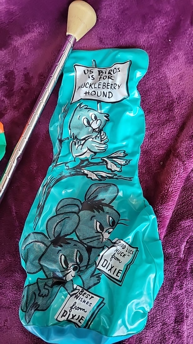 Hanna-barbera Huckleberry Hound Pixie & Dixie Inflatable Vinyl Toy Lot Ball Baton - 2
