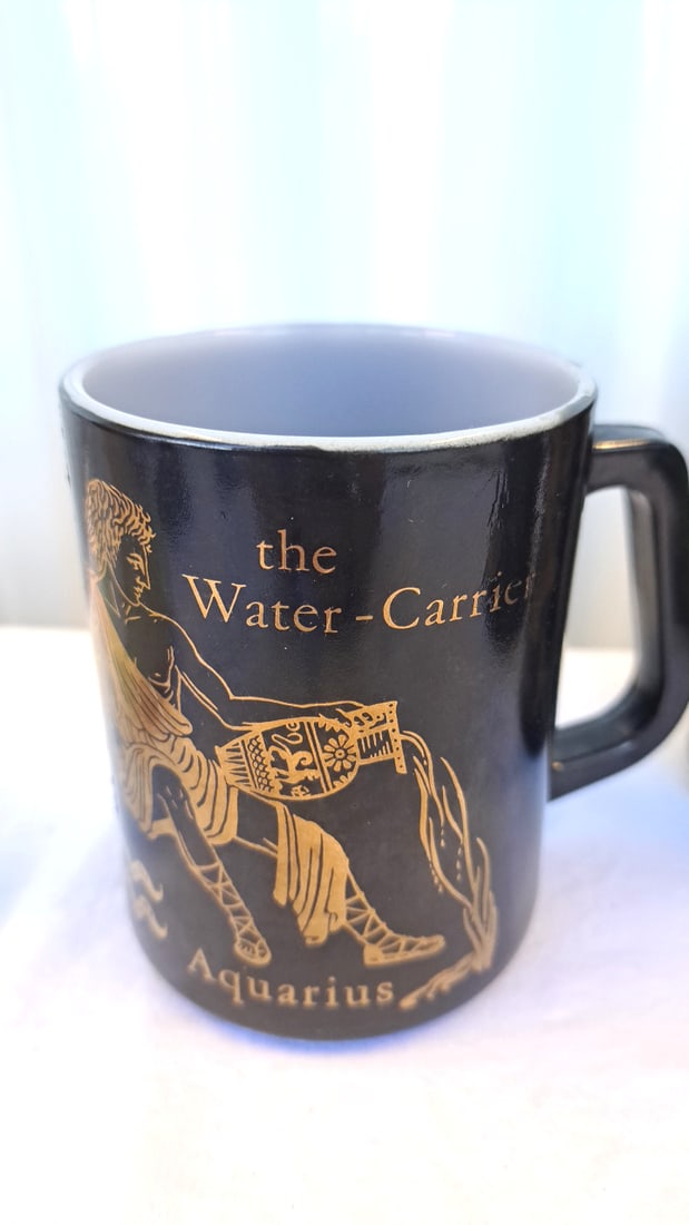 Anchor Hocking Fire-king Zodiac Mugs Aquarius Pisces Virgo Black Gold - 2