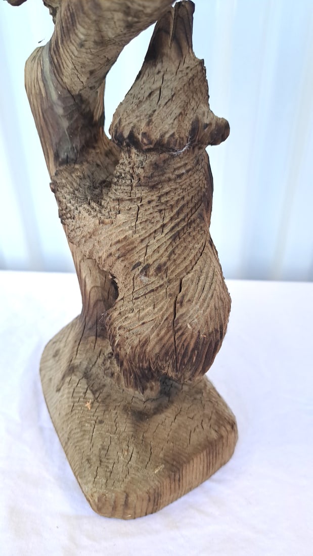 Kadian Craft Canada Hand Carved Bears On Tree Stump 12 In - 7