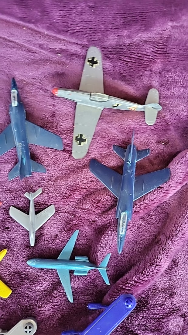 Plastic Toy Airplane Lot, Concordia Balancing, Military Jets, Prop Planes Passenger Aircraft - 3