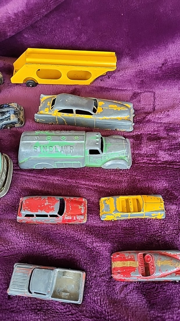 Tootsietoy Hubley Diecast Vehicle Lot With Sinclair Tanker, Tractor Fire Truck - 2