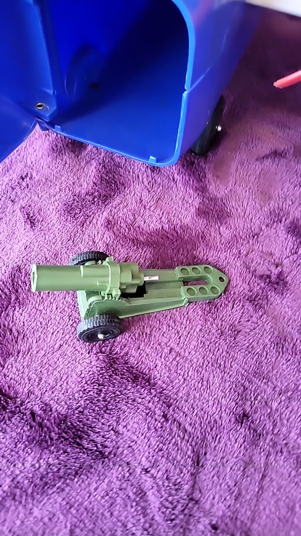 Ideal Army C-184-10 Globemaster Flying Boxcar Toy - 7
