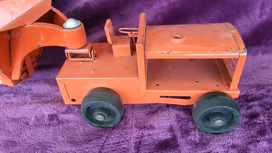 Structo Earth Mover Orange Pressed Steel Toy Scraper - 2