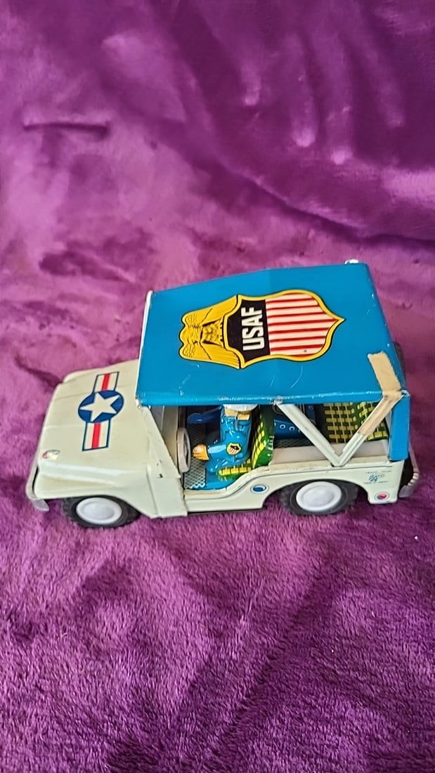 Usaf Tin Toy Jeep Japan And Green Plastic Jeep Toy Vehicle Lot - 3