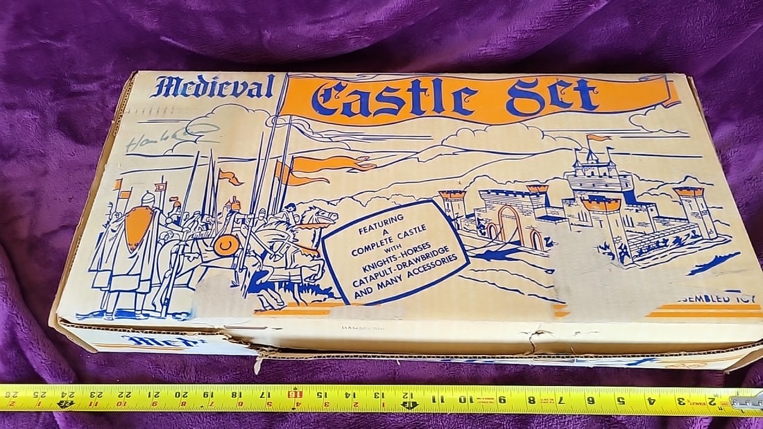 Marx Medieval Castle Set With Knights, Horses, Catapult Drawbridge - 5