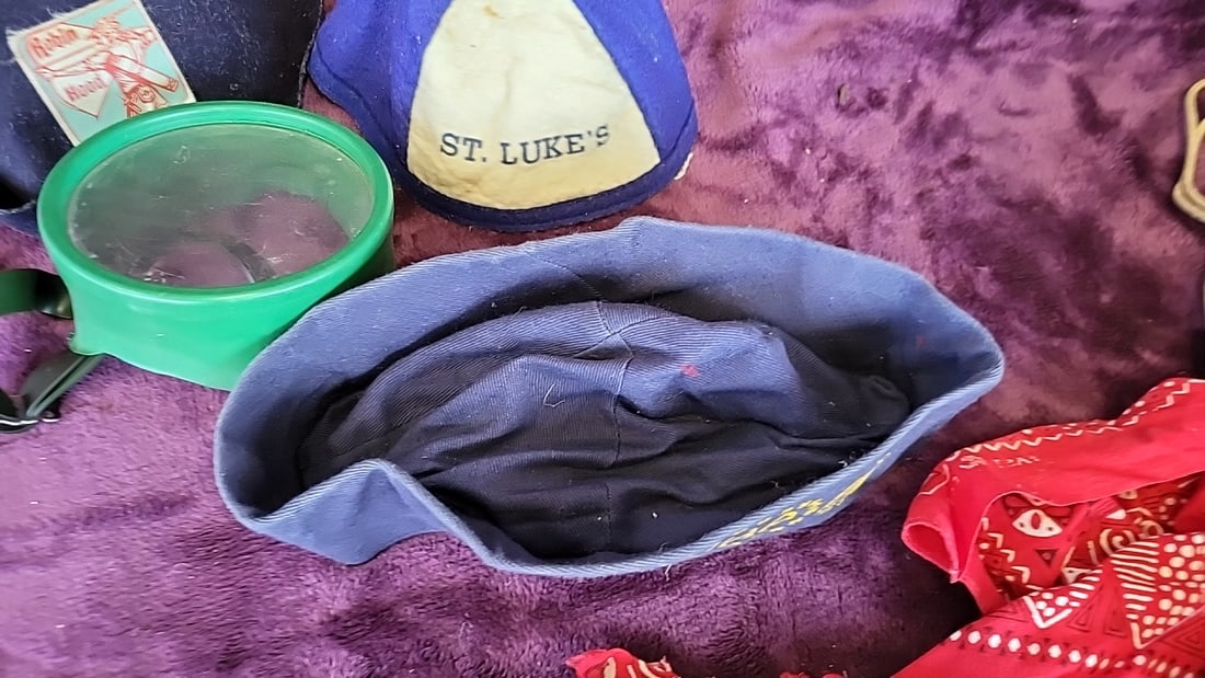 Costume Hat & Bandana Lot: Robin Hood, St. Luke's, Aloha Hawaii Cap, Cowboy Hat, Green Goggles - 5