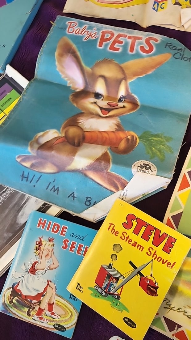 Vintage Children's Ephemera Lot: Tommy Time Clock, Crayon Eraso-board, Baby's Pets, Whitman Books - 5