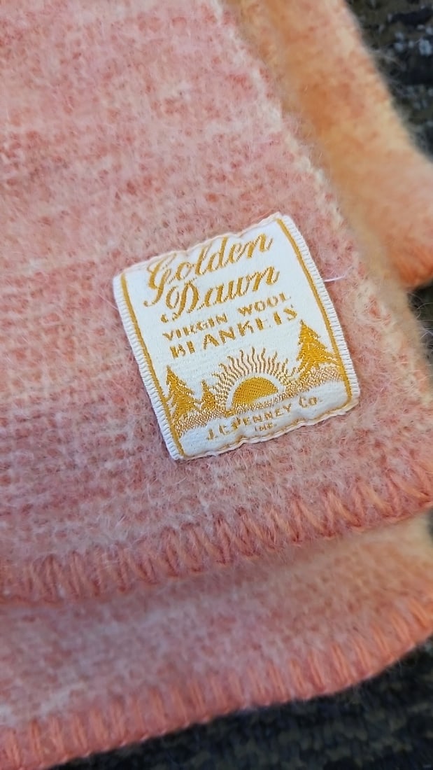 Golden Dawn By Annis Virgin Wool Blanket Peach Cream Striped J.C. Penney - 3