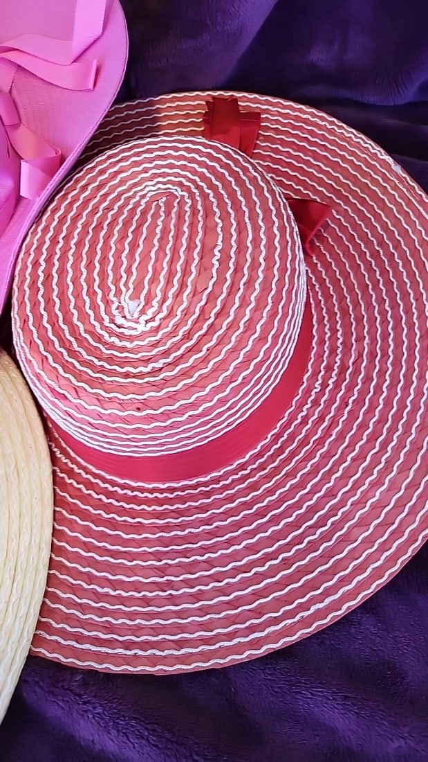 3 Wide Brim Womens Hats Pink Cream Red And Box Italy - 3