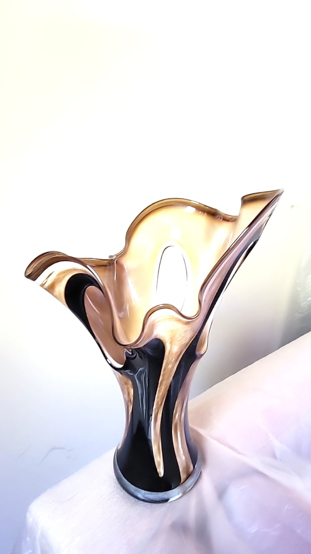 Mocha And Black Swirl Art Glass Vase. - 2