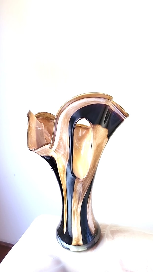 Mocha And Black Swirl Art Glass Vase. - 3