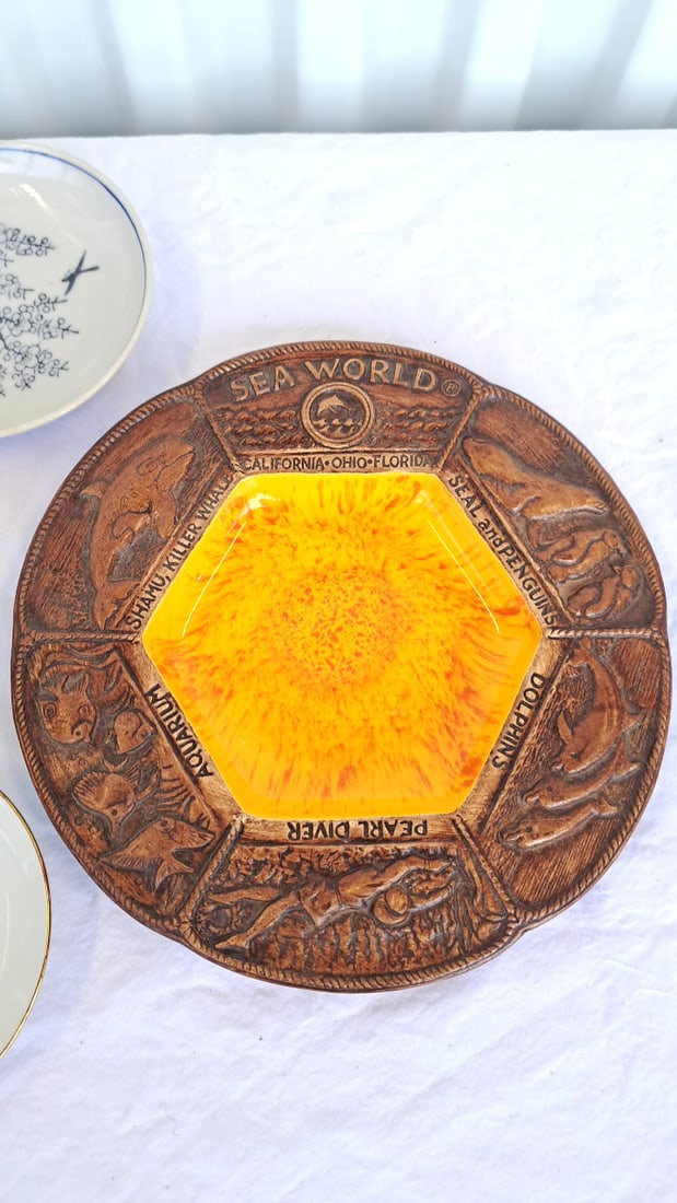 Souvenir Plate Lot Sea World Yorkshire Relish Space Needle - 2