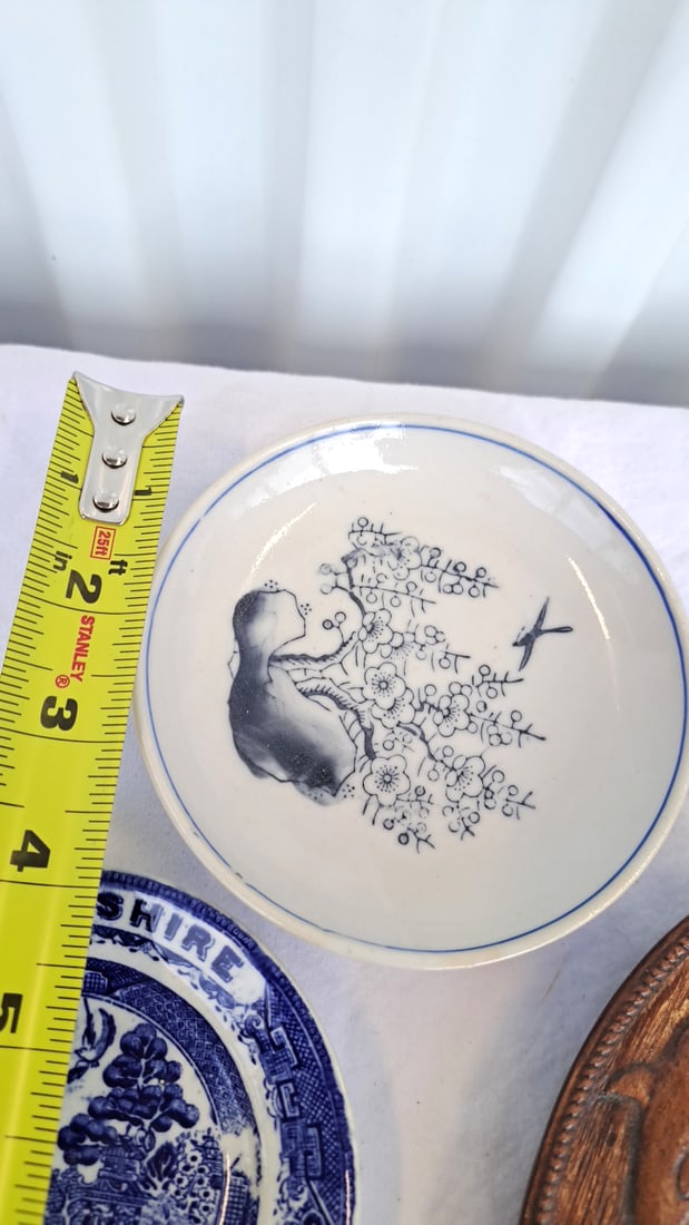 Souvenir Plate Lot Sea World Yorkshire Relish Space Needle - 7