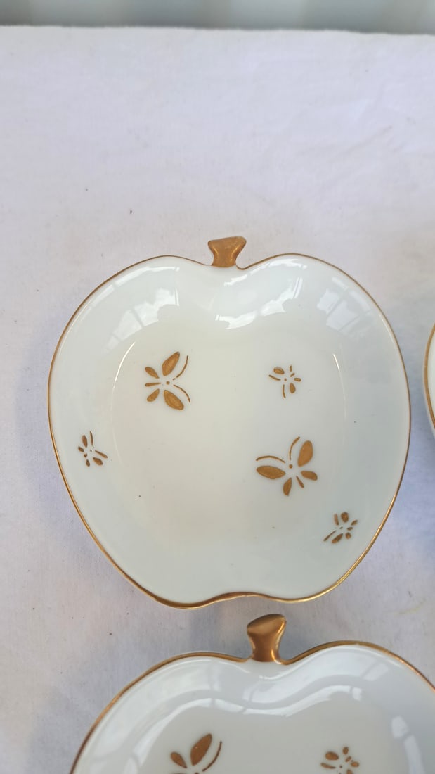 4 Apple-shaped White Porcelain Bowls With Gold Detail Butterfly - 3