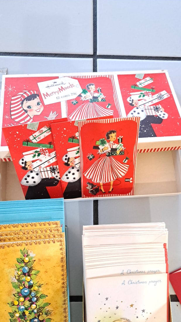 Vintage Gift-wrap Christmas Paper Ephemera Lot Cards Booklets - 10