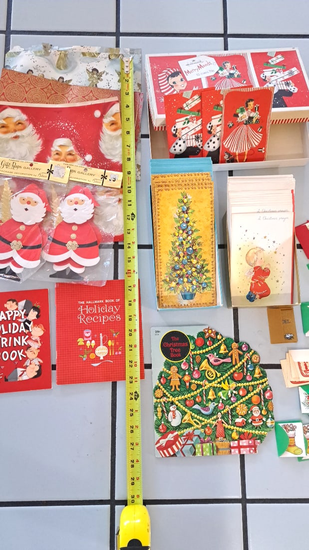 Vintage Gift-wrap Christmas Paper Ephemera Lot Cards Booklets - 2