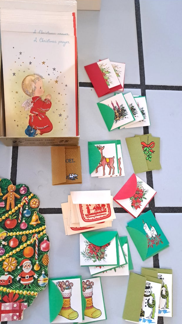 Vintage Gift-wrap Christmas Paper Ephemera Lot Cards Booklets - 7