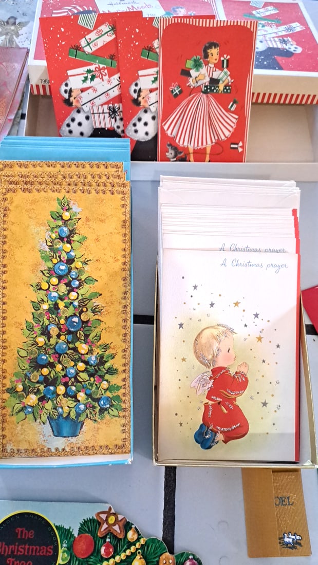 Vintage Gift-wrap Christmas Paper Ephemera Lot Cards Booklets - 8