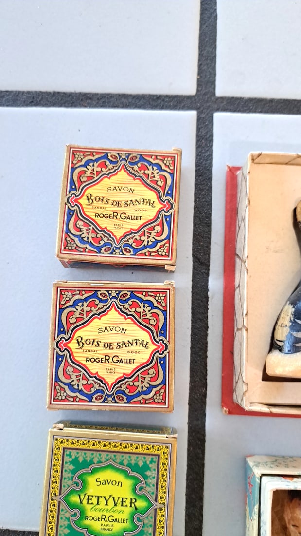 Roger Gallet Savon Hand Painted Kittens And Babies Castile Soap Lot - 2