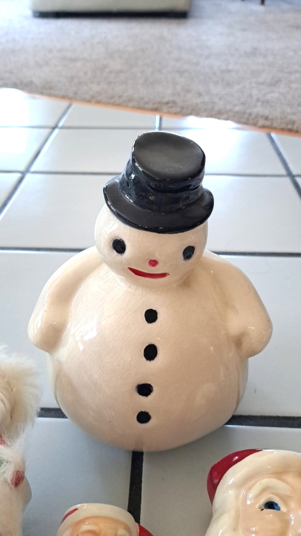 Ceramic Christmas Decor Lot Snowman Figure Santa Claus Mugs And Figurine - 3
