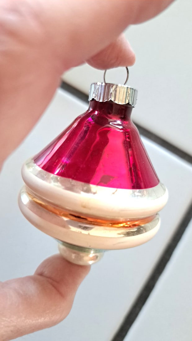2 Shiny Brite Ufo Spinning Top Glass Christmas Ornaments Red Green Gold Silver - 11