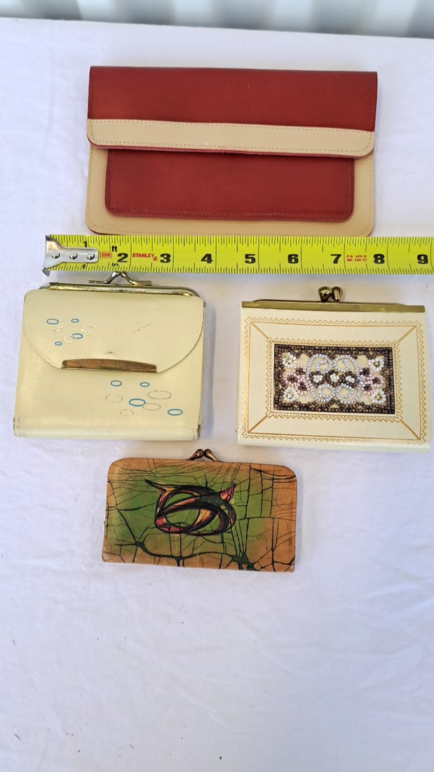 4 Vintage Womens Wallets Clutches, Red Cream Beaded Kiss-lock Designs - 2