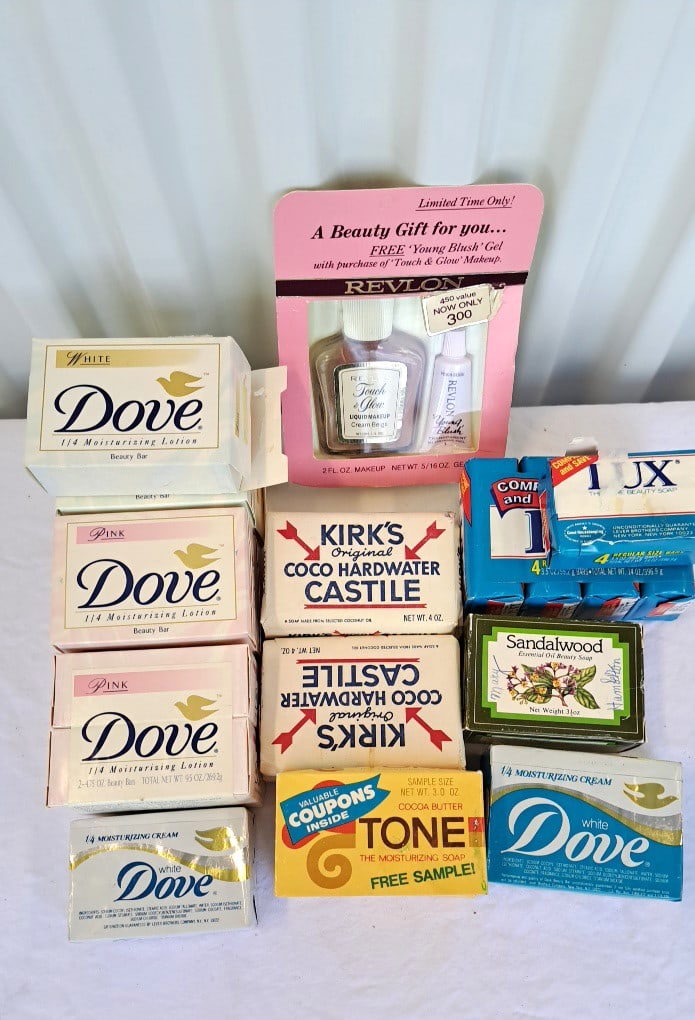 Dove Kirks Lux Tone Sandalwood Soap Lot - 2