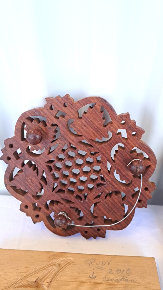Carved Wood Art Lot With Fish Plaques, Leaf Panel & Framed Bird Artwork - 6