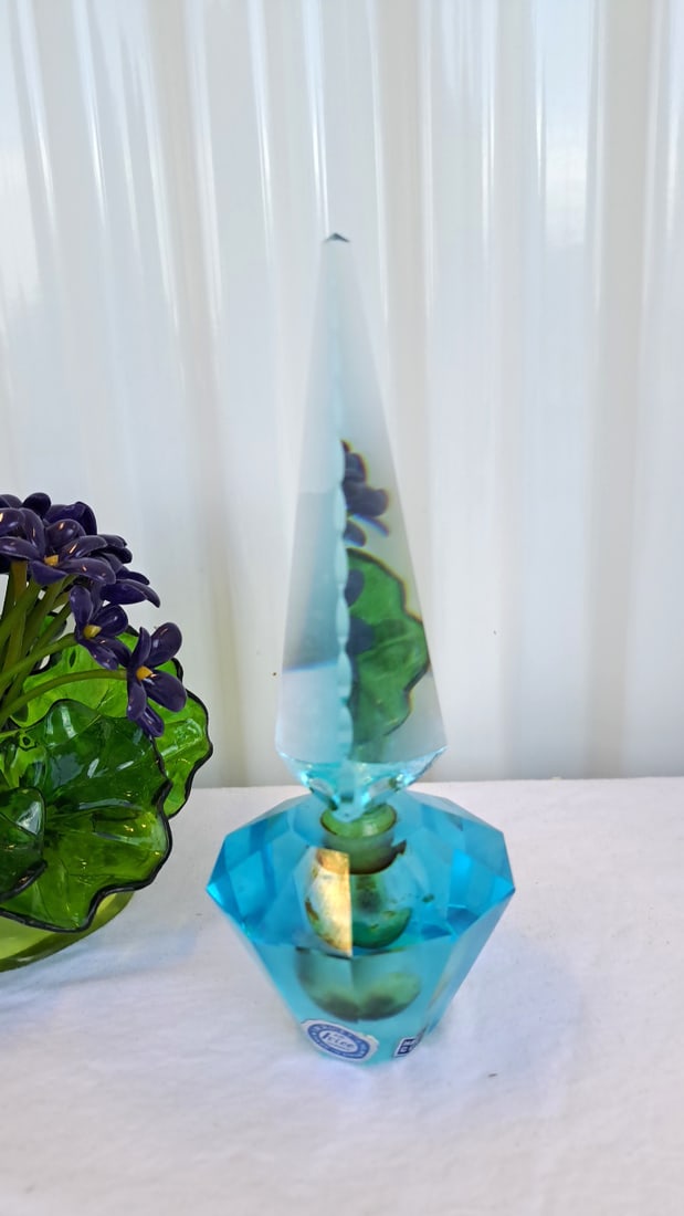 Irice Hand Cut Crystal Perfume Bottle With Faux Plastic Flower Bunch - 3